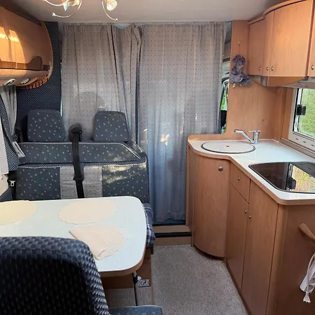 캠프장 Bobil Caravan 산데피요르드