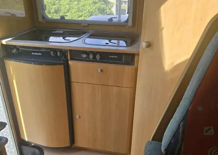Campingplatz Bobil Caravan *
